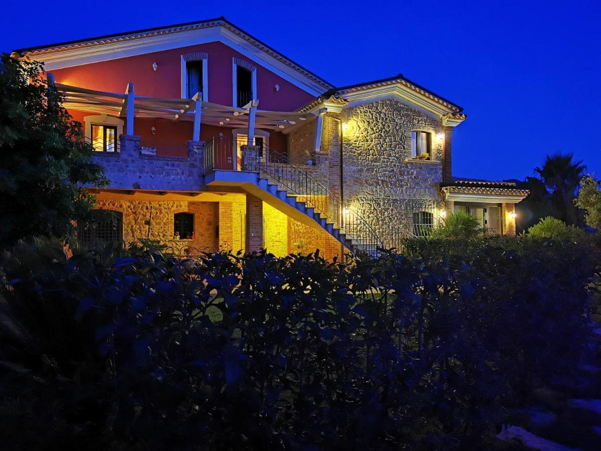 Il Mandorlo Villa Amantea Luaran gambar