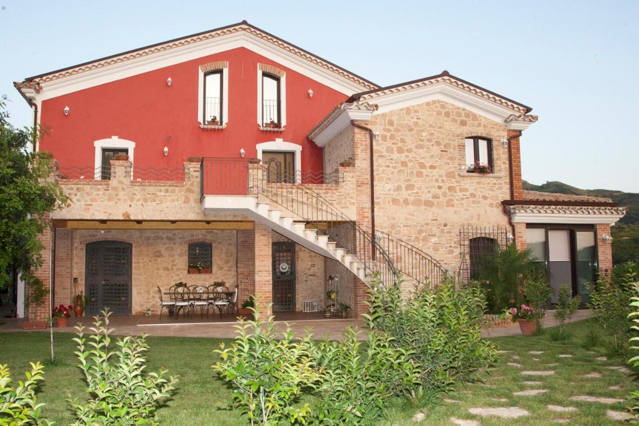 Il Mandorlo Villa Amantea Luaran gambar