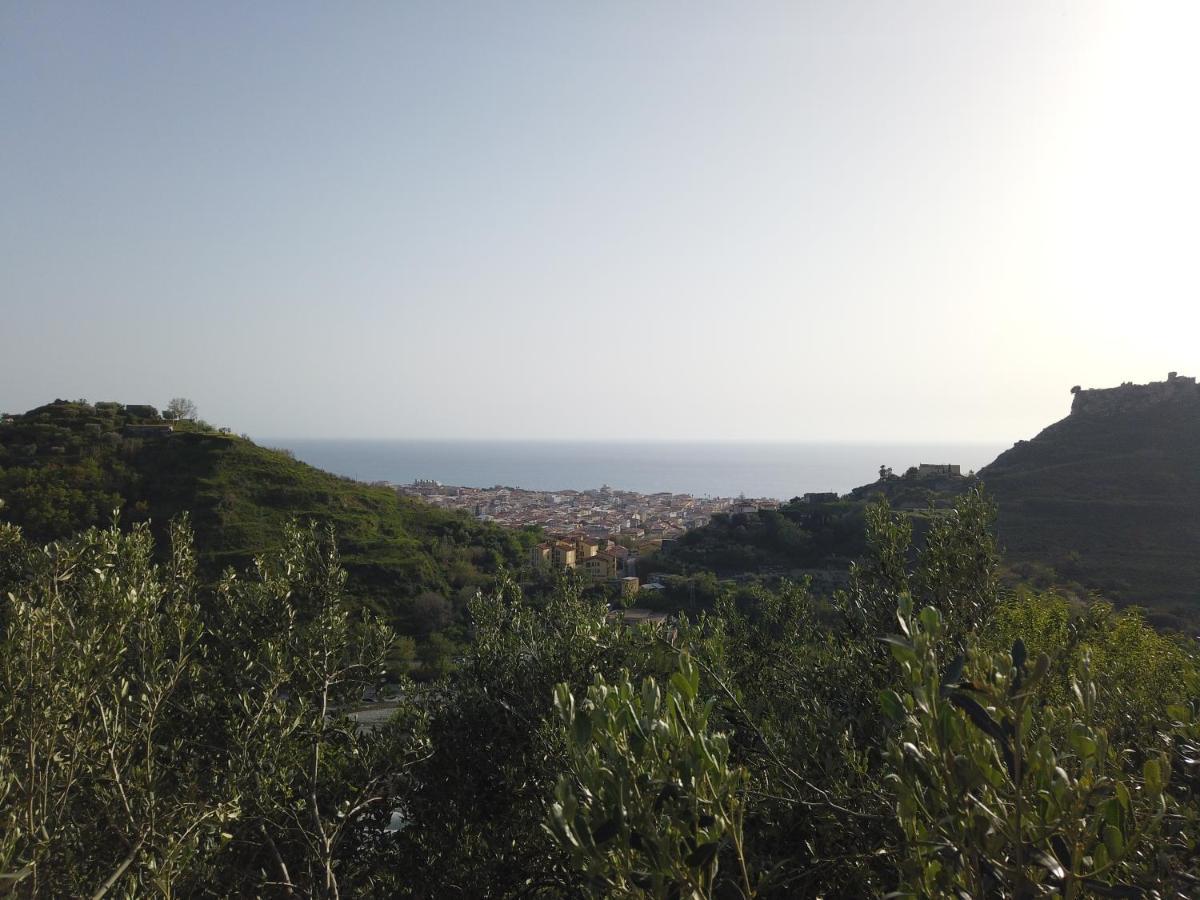 Il Mandorlo Villa Amantea Luaran gambar