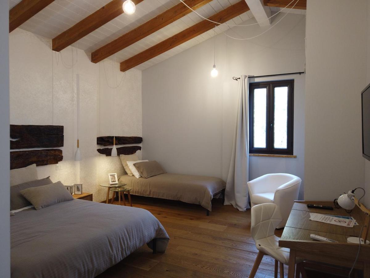 Il Mandorlo Villa Amantea Luaran gambar